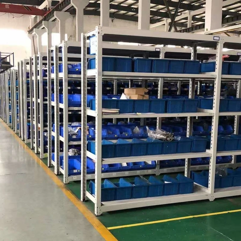 中型a货架安装现场